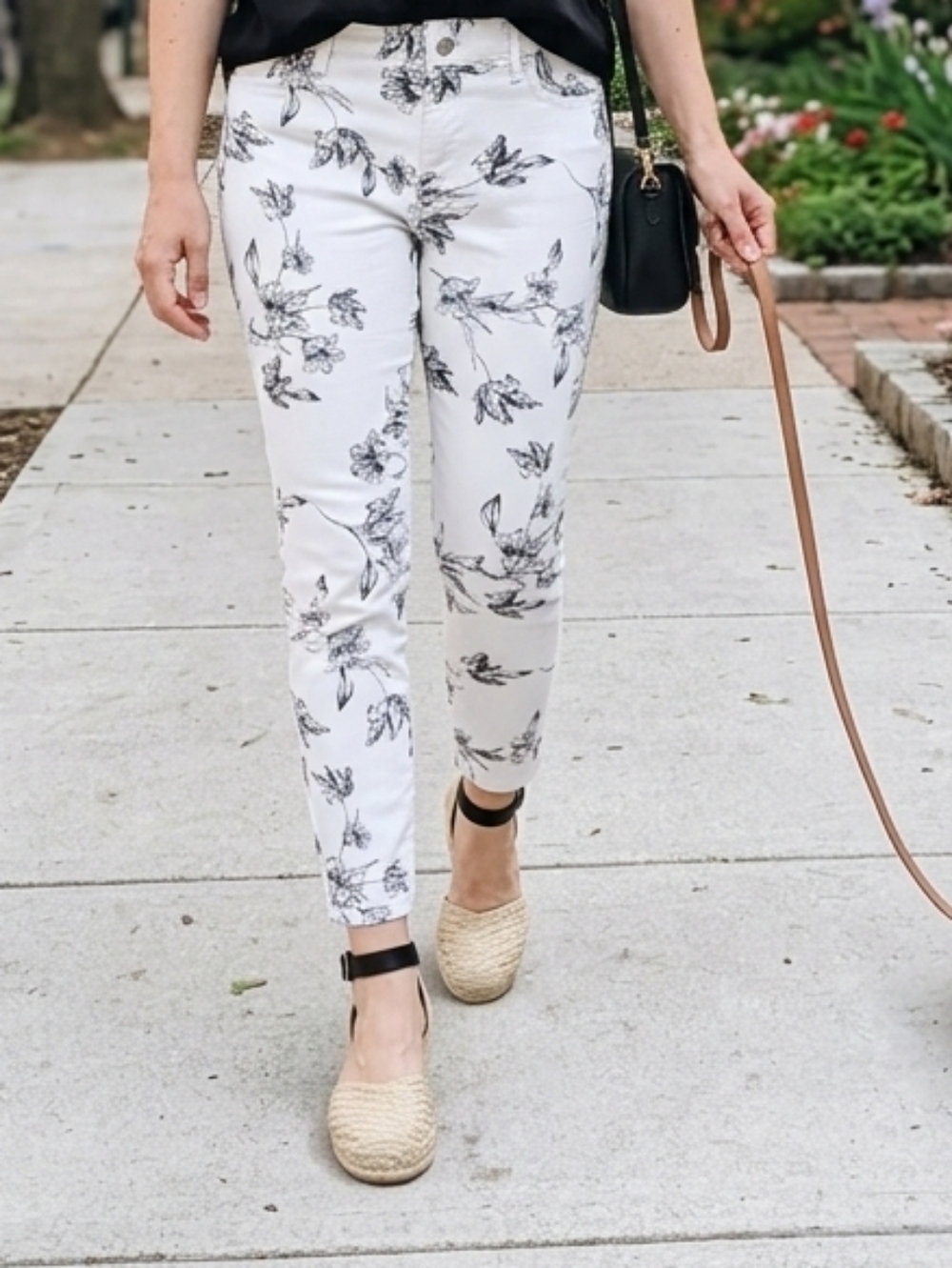 WHBM Floral Skinny Jeans - Size 8
